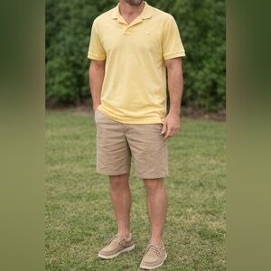 Nautica yellow polo shirt 

size 1X  extra large 

slim fit 

100% cotton